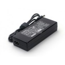 Polnilec za prenosnike Toshiba 15V 5A original